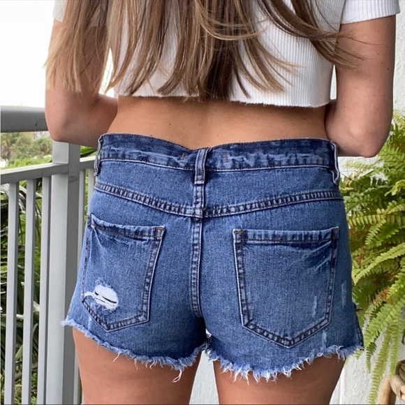 Free People Medium Wash Denim Jean Cutoff Shorts 25 - Picture 5 of 6